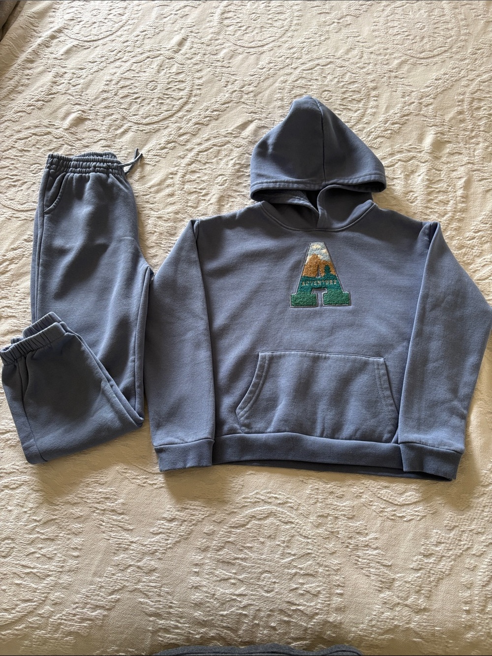 Stitch & Stone Blue Kids Hoodie & Jogger Set with Mountain 'A' Patch EUC 8